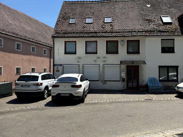 Haus zum Kaufen in Wiblingen 680.000,00 EUR 241 m²