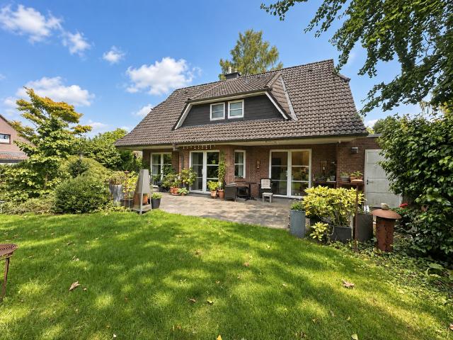 Haus zum Kaufen in Wiefelstede 495.000,00 EUR 165 m²