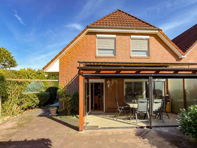 Haus zum Kaufen in Wiefelstede Ofenerfeld 395.000,00 EUR 109.6 m²