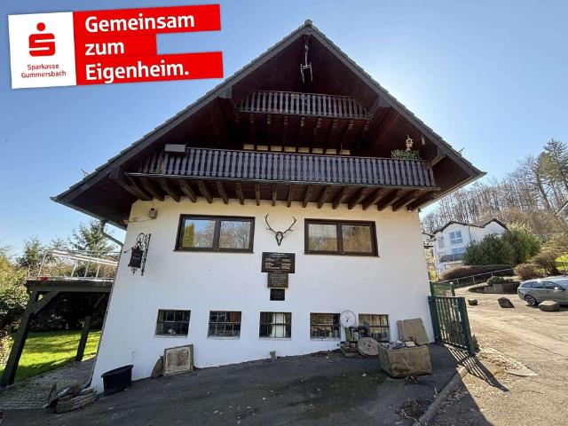 Haus zum Kaufen in Wiehl 400.000,00 EUR 250 m²