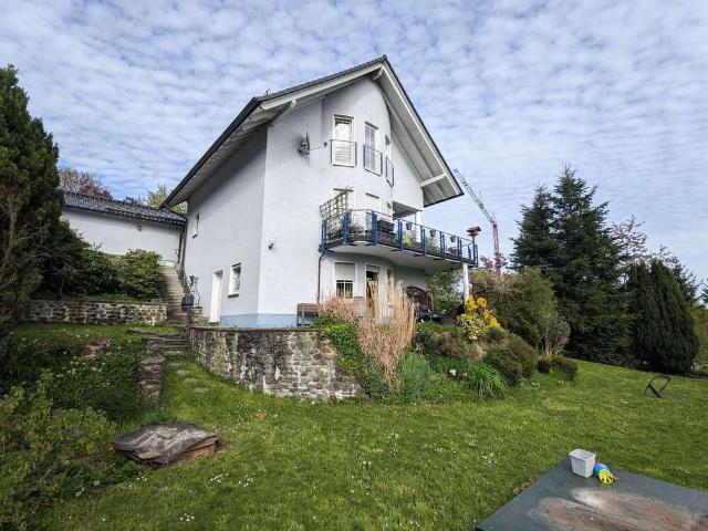 Haus zum Kaufen in Wiehl 451.000,00 EUR 163 m²