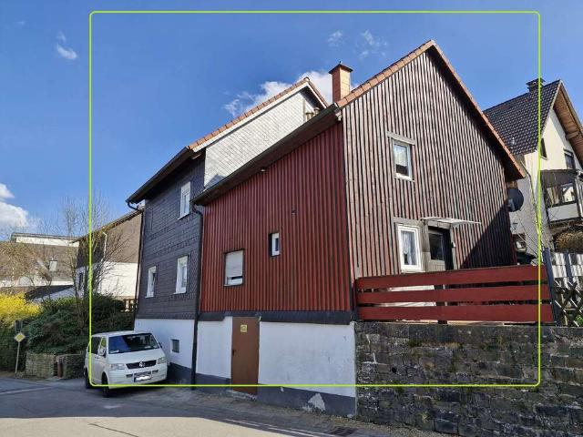 Haus zum Kaufen in Wiehl Bielstein 379.000,00 EUR 231 m²