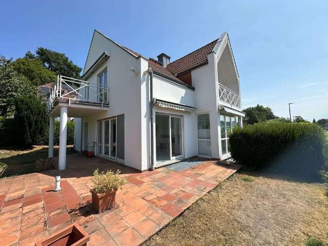 Haus zum Kaufen in Wiesbaden Kloppenheim 898.000,00 EUR 178.78 m²