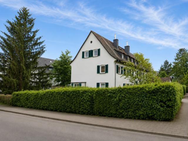 Haus zum Kaufen in Wiesbaden 1.260.000,00 EUR 405.15 m²