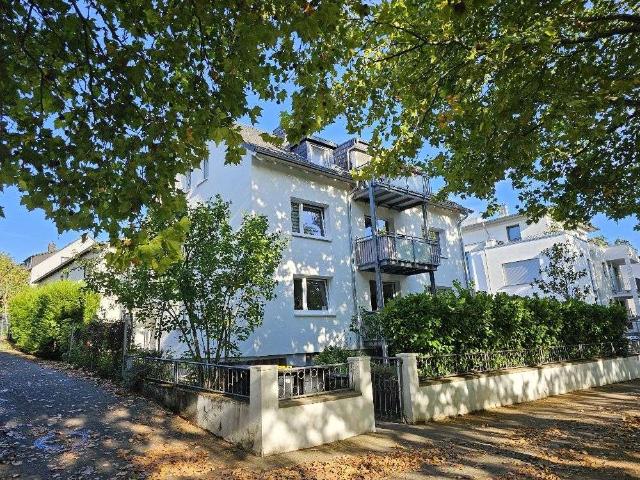 Haus zum Kaufen in Wiesbaden 1.295.000,00 EUR 241 m²