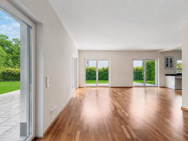 Haus zum Kaufen in Wiesbaden 1.890.000,00 EUR 228.86 m²