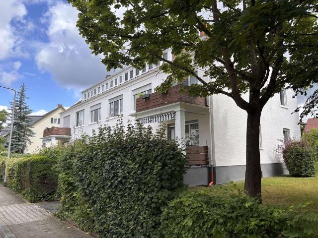 Haus zum Kaufen in Wiesbaden 1.900.000,00 EUR 528.35 m²