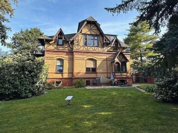Haus zum Kaufen in Wiesbaden 2.500.000,00 EUR 360 m²