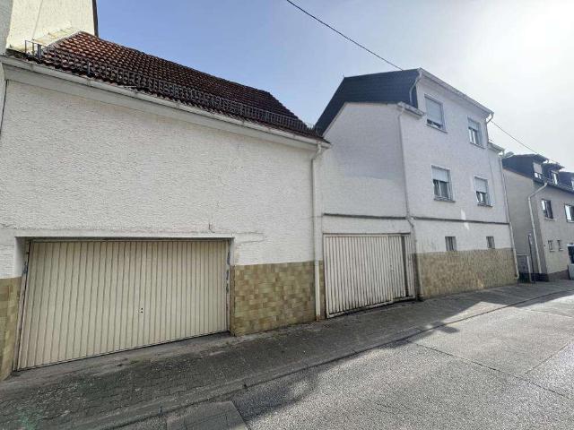 Haus zum Kaufen in Wiesbaden 318.000,00 EUR 97.8 m²