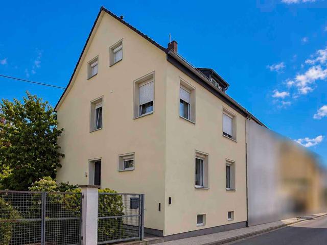 Haus zum Kaufen in Wiesbaden 549.000,00 EUR 150 m²