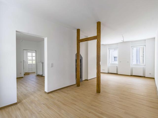 Haus zum Kaufen in Wiesbaden 595.000,00 EUR 212 m²