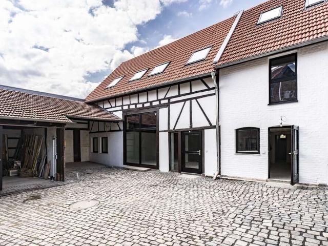 Haus zum Kaufen in Wiesbaden 699.000,00 EUR 157.1 m²