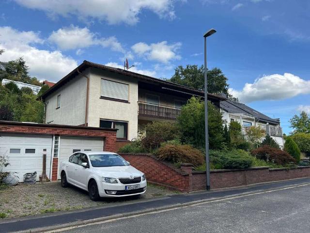 Haus zum Kaufen in Wiesbaden 798.000,00 EUR 200 m²