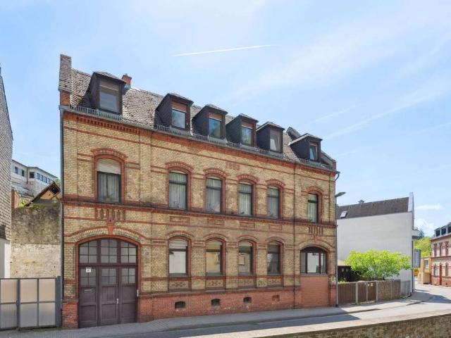Haus zum Kaufen in Wiesbaden 990.000,00 EUR 292 m²