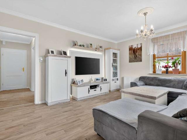 Haus zum Kaufen in Wiernsheim 649.000,00 EUR 191 m²