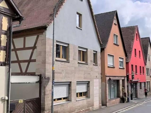 Haus zum Kaufen in Wilhermsdorf 289.000,00 EUR 180 m²