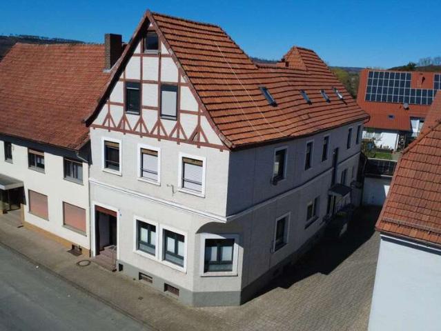 Haus zum Kaufen in Willebadessen 319.000,00 EUR 393 m²