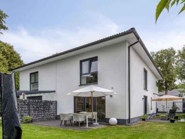Haus zum Kaufen in Willich Neersen 699.000,00 EUR 145 m²