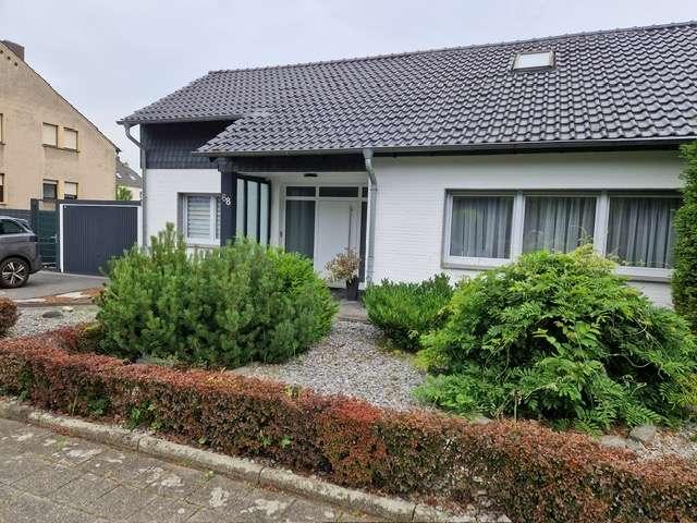 Haus zum Kaufen in Willich Schiefbahn 579.000,00 EUR 190 m²