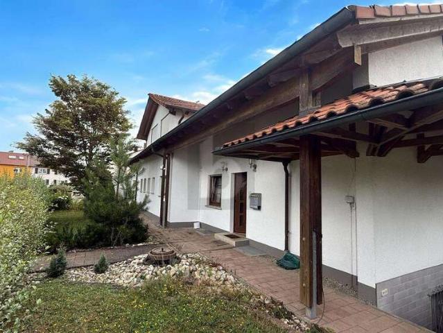 Haus zum Kaufen in Willstätt 580.000,00 EUR 310 m²