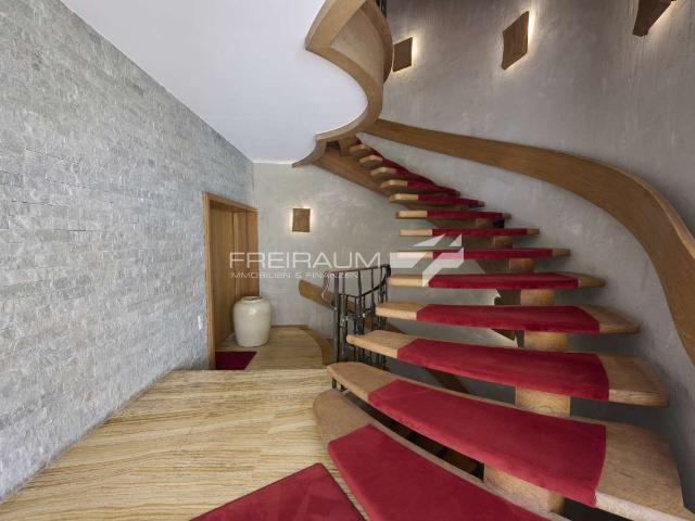 Haus zum Kaufen in Wilnsdorf Rinsdorf 879.000,00 EUR 378.06 m²