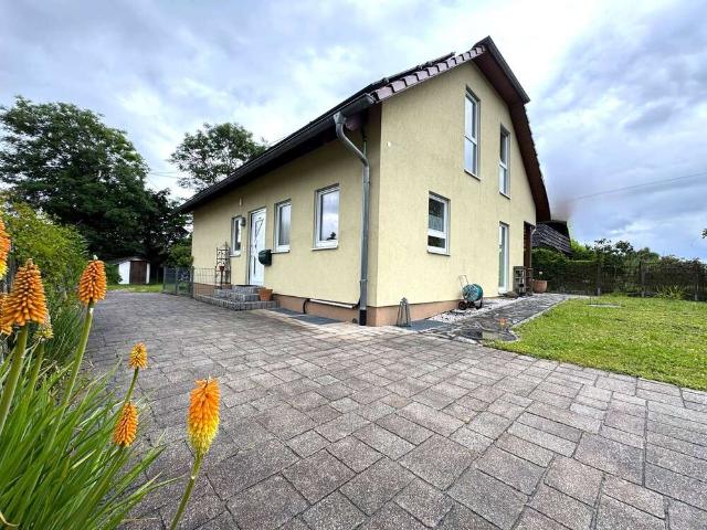 Haus zum Kaufen in Windhagen Stockhausen 399.000,00 EUR 132 m²