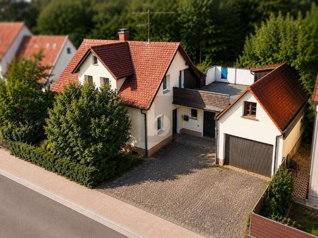 Haus zum Kaufen in Windsbach 360.000,00 EUR 91 m²