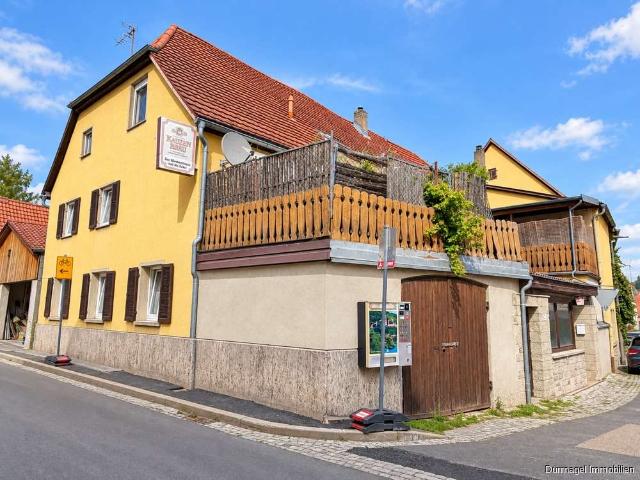 Haus zum Kaufen in Winterhausen 300.000,00 EUR 280 m²