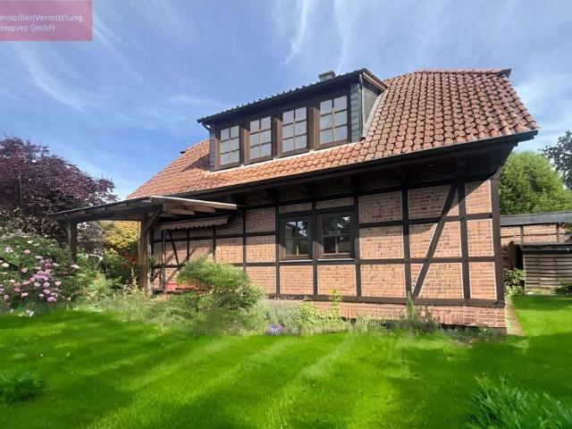 Haus zum Kaufen in Wunstorf 318.000,00 EUR 117.02 m²