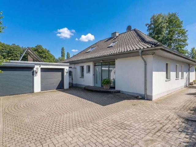 Haus zum Kaufen in Wunstorf 649.000,00 EUR 245 m²