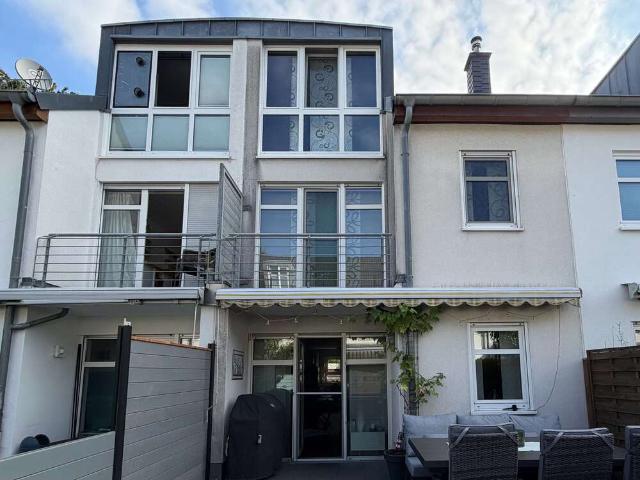 Haus zum Kaufen in Wuppertal, Ronsdorf 429.000,00 EUR 135 m²