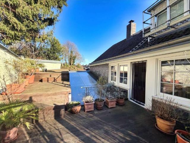 Haus zum Kaufen in Wuppertal 469.000,00 EUR 304 m²
