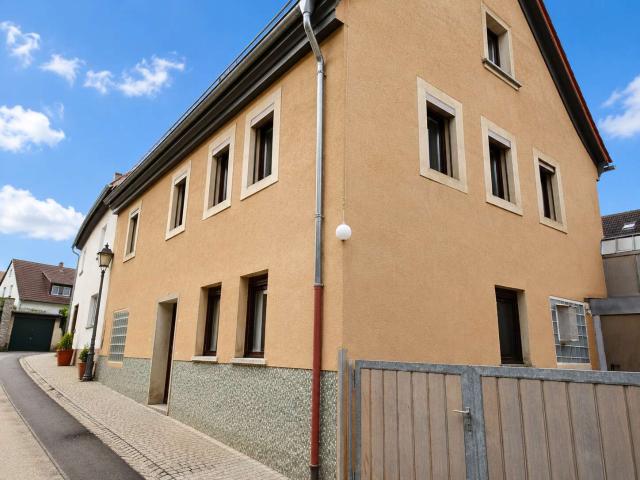Haus zum Kaufen in Würzburg 405.000,00 EUR 121 m²