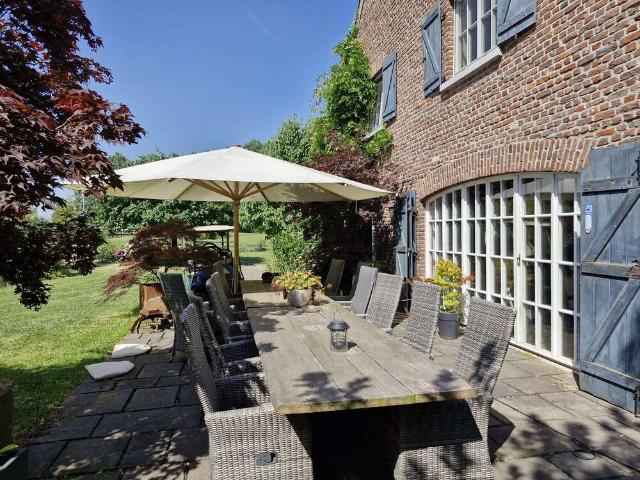 Haus zum Kaufen in Tönisvorst 3.250.000,00 EUR 644 m²