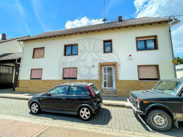 Haus zum Kaufen in Taunusstein 419.000,00 EUR 198.43 m²