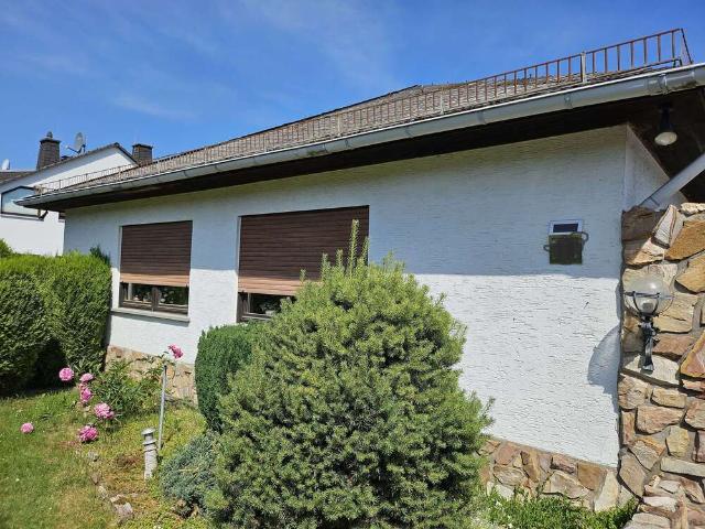 Haus zum Kaufen in Taunusstein 580.000,00 EUR 218 m²
