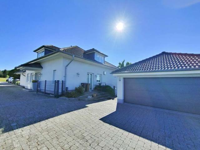 Haus zum Kaufen in Taunusstein 998.000,00 EUR 215 m²