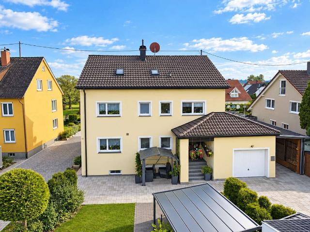Haus zum Kaufen in Tettnang 1.349.000,00 EUR 300.74 m²