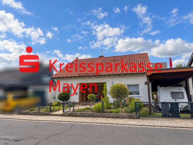 Haus zum Kaufen in Thür 499.000,00 EUR 260 m²