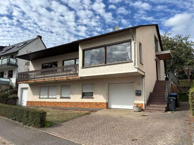 Haus zum Kaufen in Thalfang 265.000,00 EUR 220.6 m²