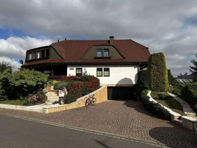 Haus zum Kaufen in Thallwitz 500.000,00 EUR 192.67 m²
