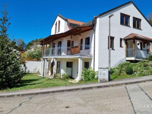 Haus zum Kaufen in Titting 590.000,00 EUR 247 m²