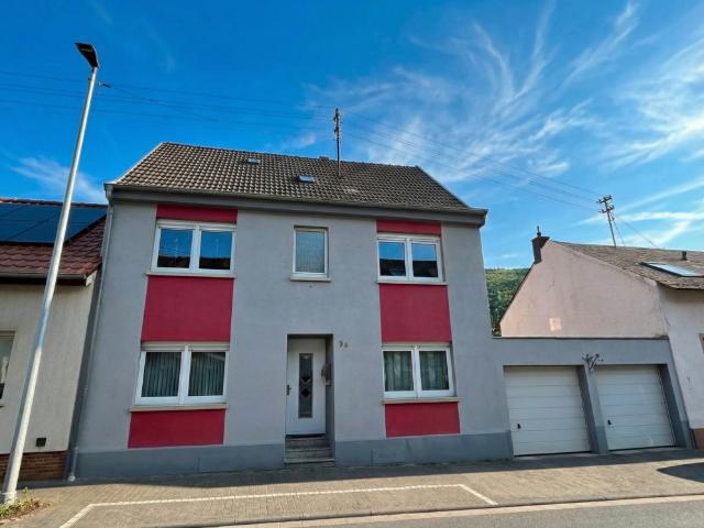 Haus zum Kaufen in Trechtingshausen 274.000,00 EUR 153 m²