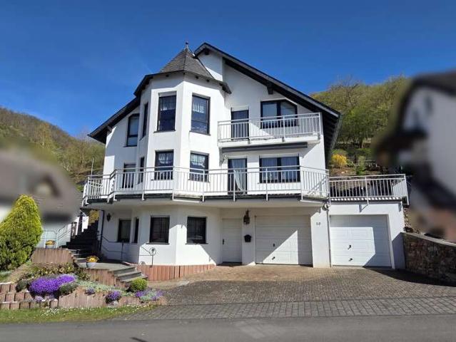Haus zum Kaufen in Treis Karden 498.000,00 EUR 206 m²