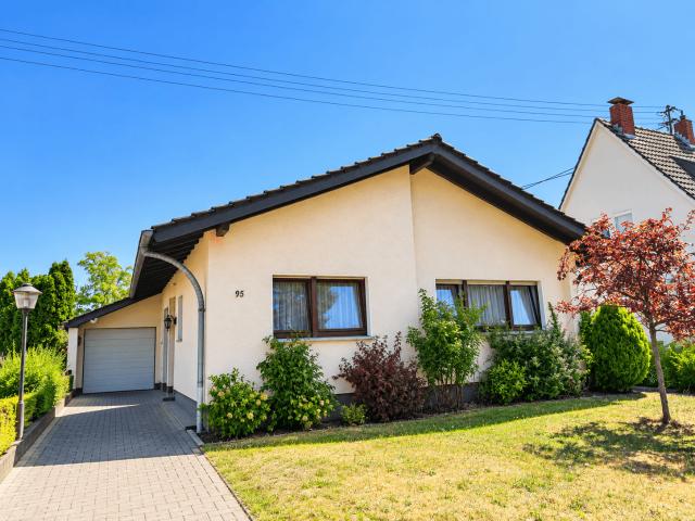 Haus zum Kaufen in Troisdorf 399.000,00 EUR 103 m²