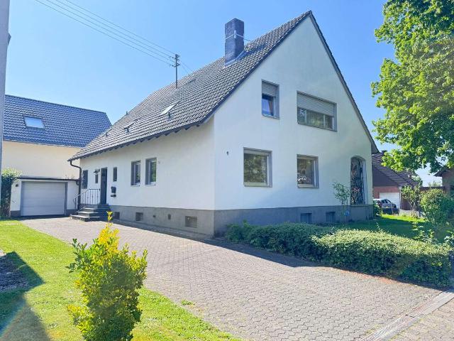Haus zum Kaufen in Troisdorf 620.000,00 EUR 220 m²