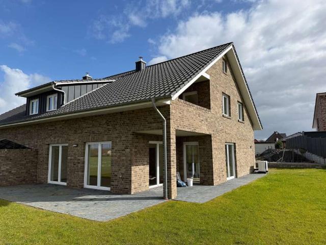 Haus zum Kaufen in Uchte 359.500,00 EUR 178 m²