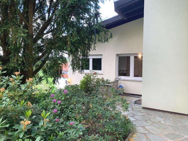 Haus zum Kaufen in Usingen 550.000,00 EUR 216.63 m²