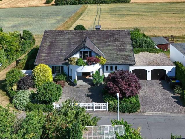 Haus zum Kaufen in Usingen 849.000,00 EUR 187.9 m²