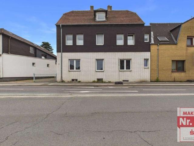 Haus zum Kaufen in Voerde 298.000,00 EUR 280 m²
